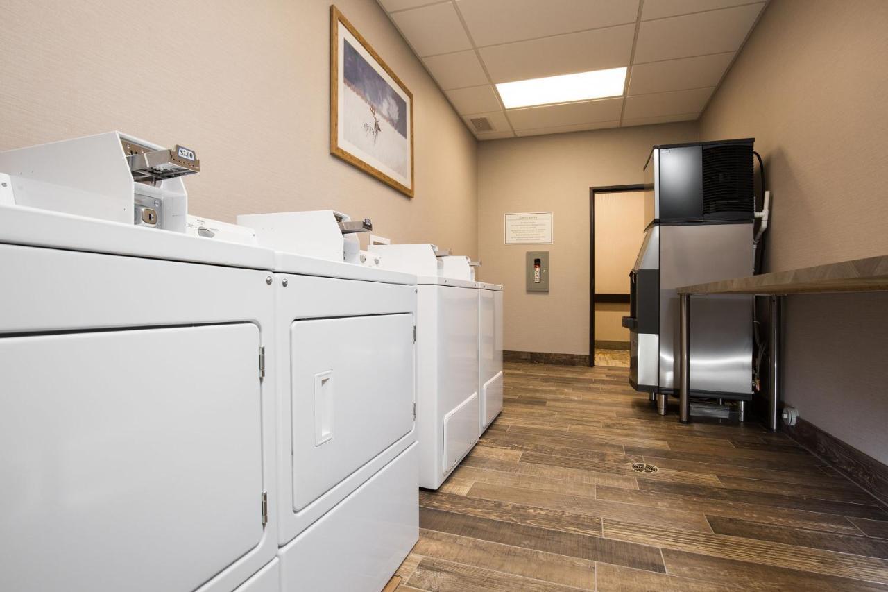 Pomeroy Inn & Suites Prince George Luaran gambar